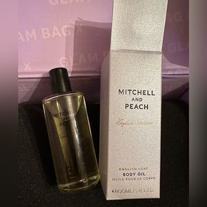 Mitchell & Peach English Leaf Body Oil